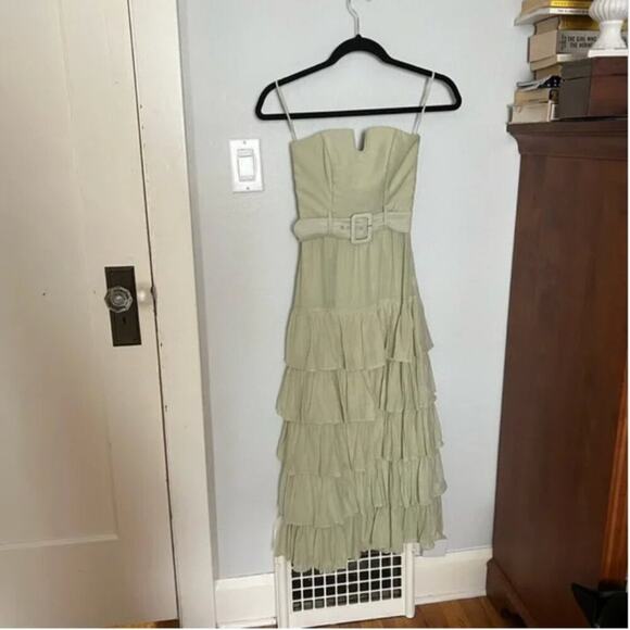 & Other Stories Layered Belted Strapless Midi Dress in Light Green - Picture 3 of 8
